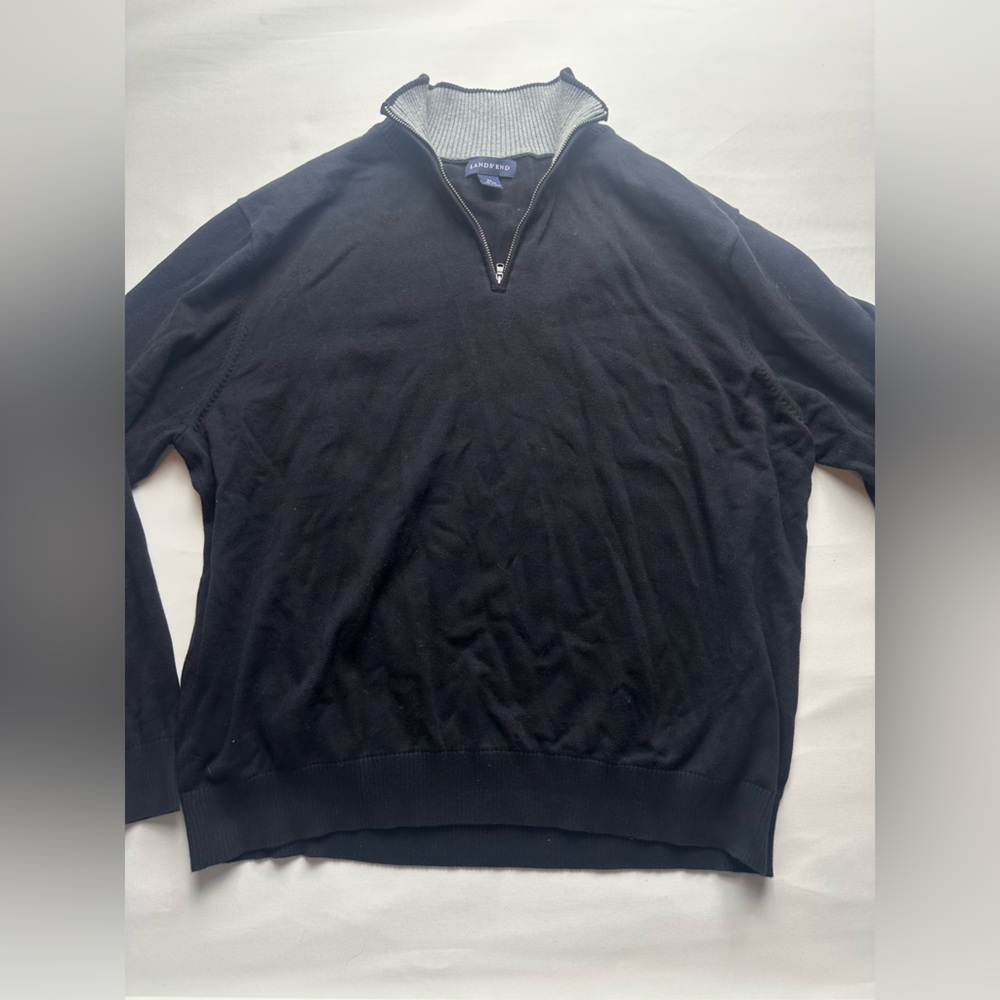 Lands end men’s 1/4 zip black and grey sweater. Size XL